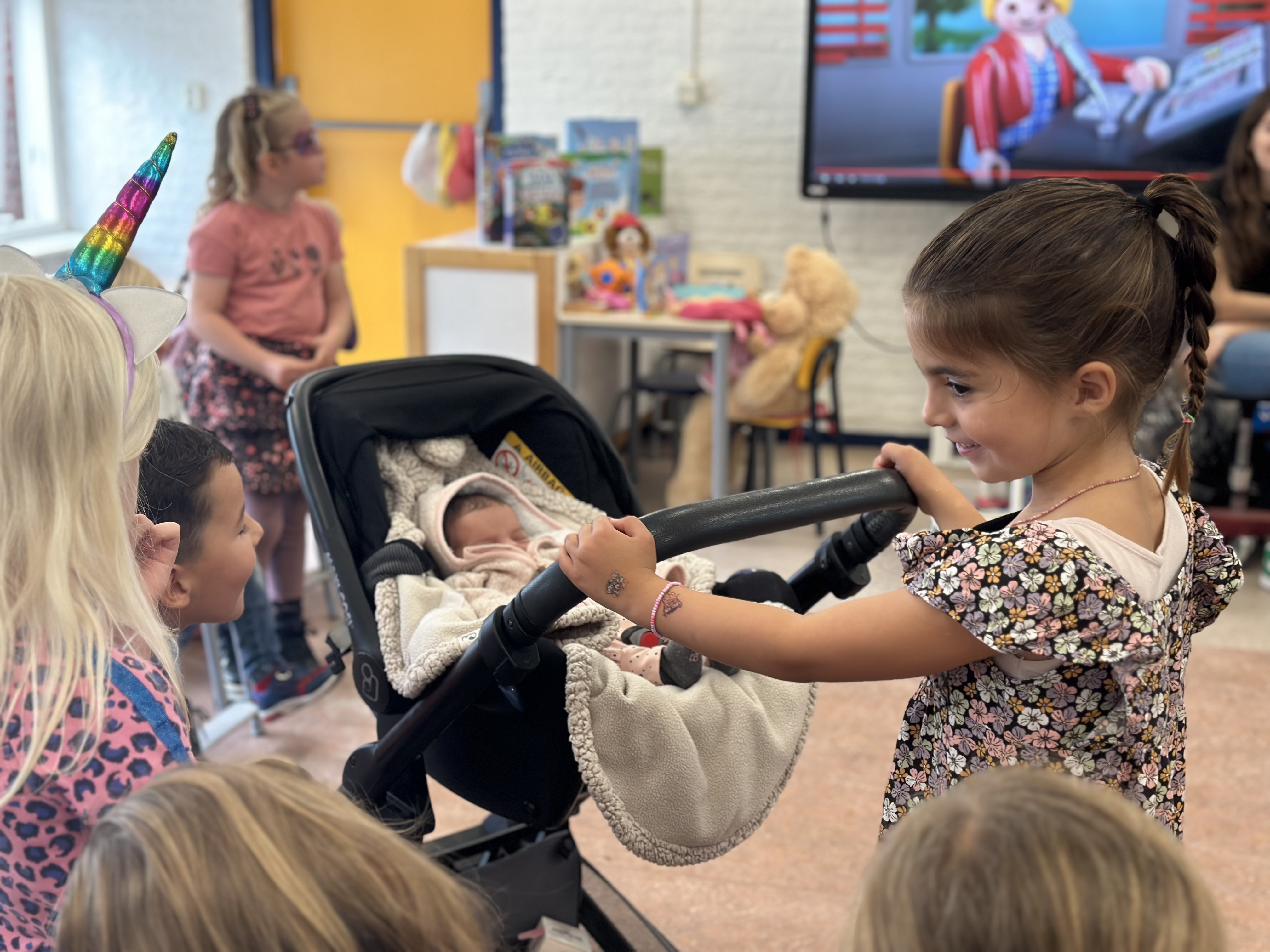 Beschuit met muisjes en de plakdans 