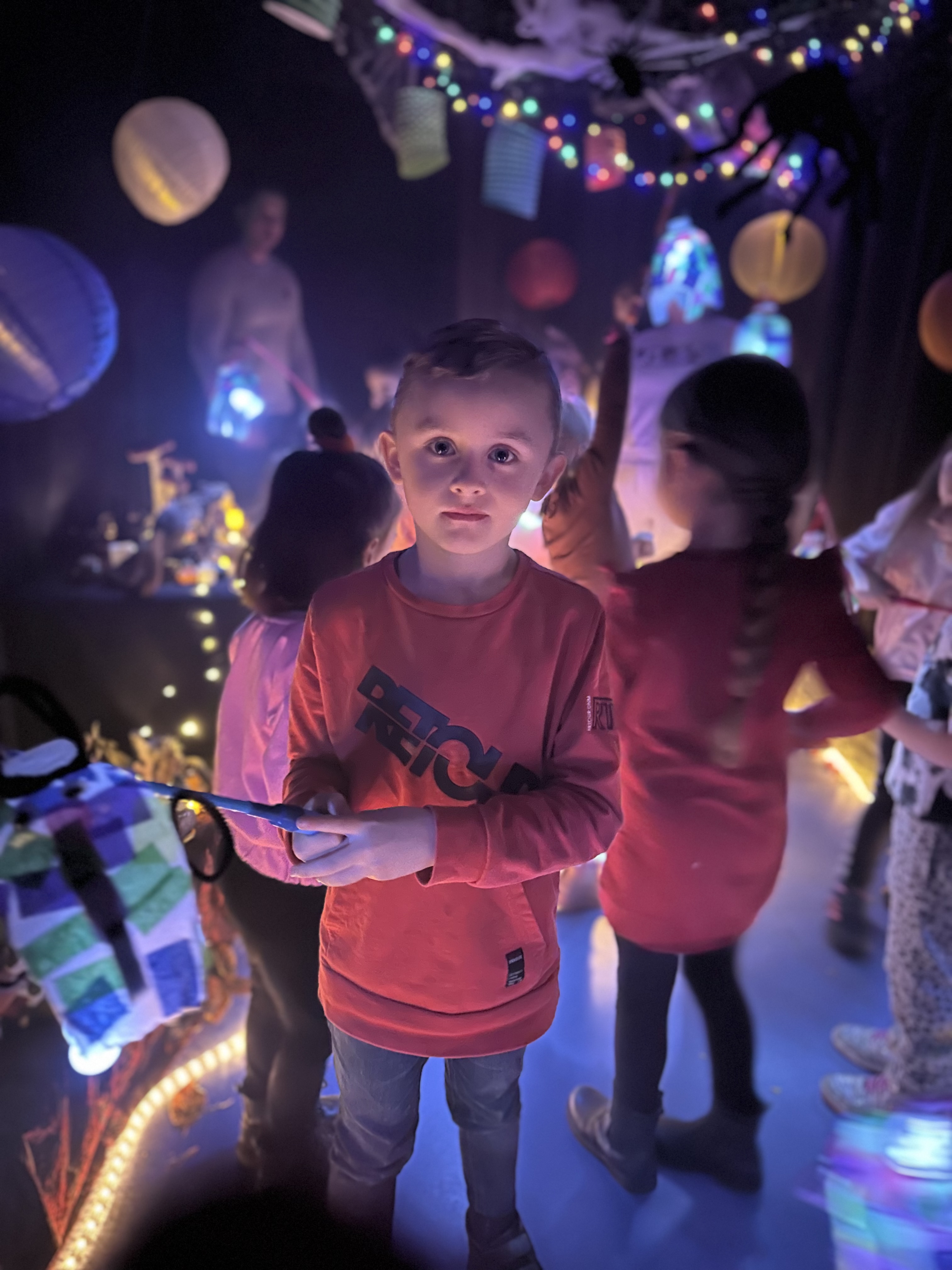 Door het Sint Maarten bos 🐿️💡🌳 