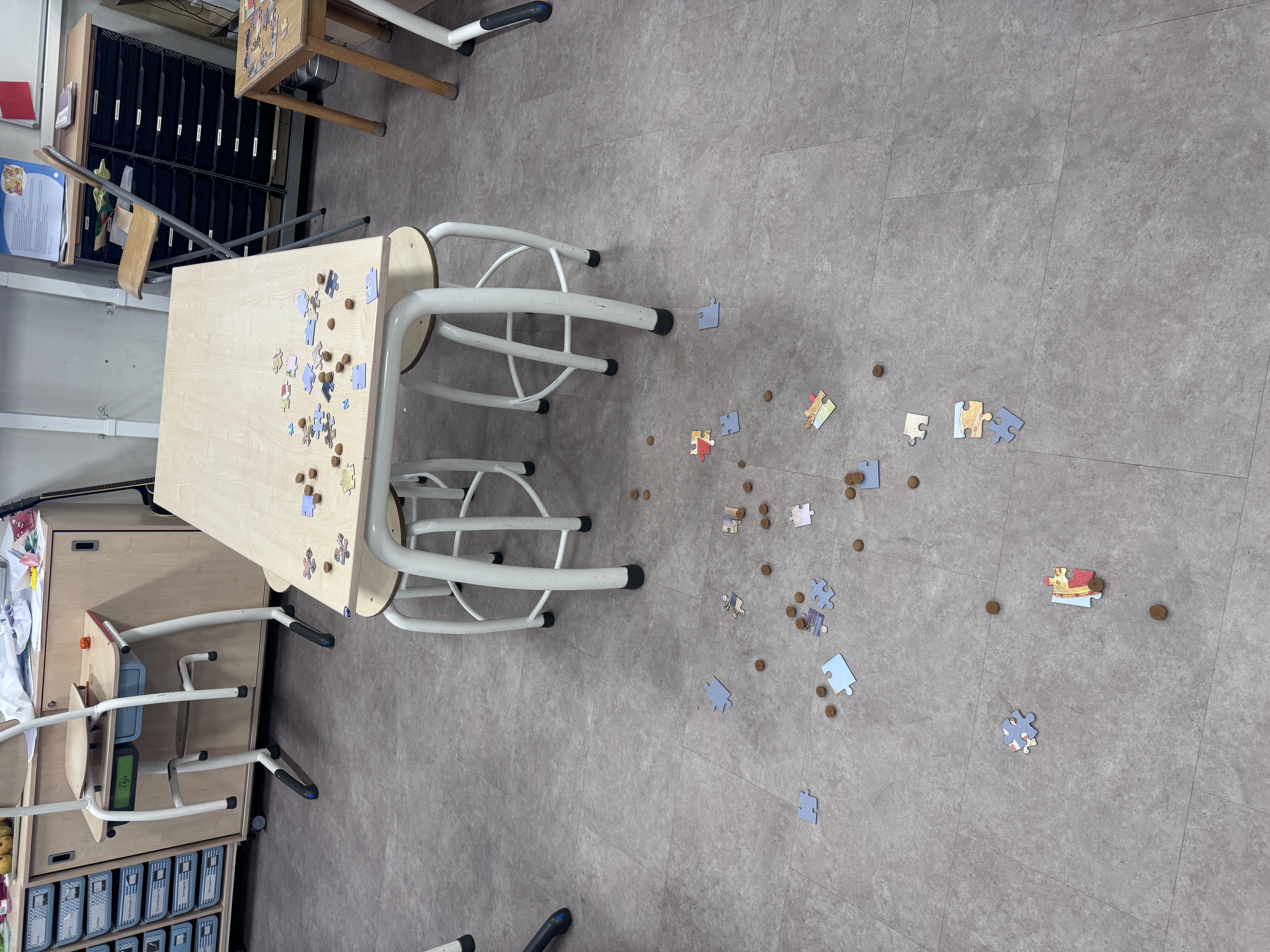 Strooigoed en puzzelstukjes en lesje geschiedenis 